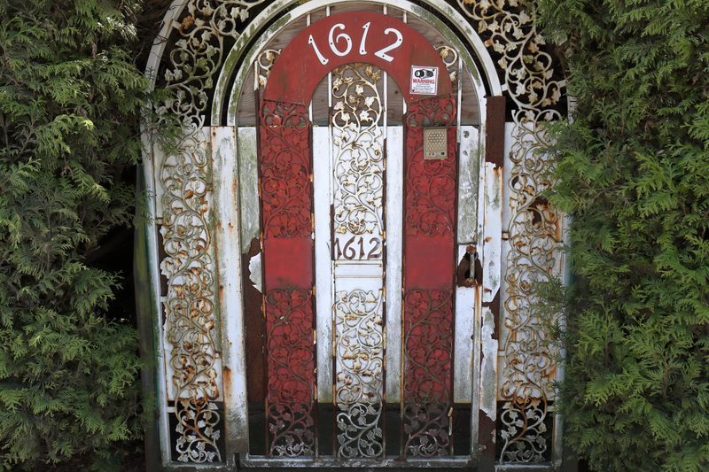 Illustration for article titled Pics from the Curbside: 2018-04-22 to Kerrisdale
